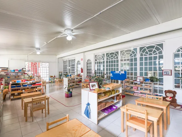 1. Comunidad infantil y casa de niños